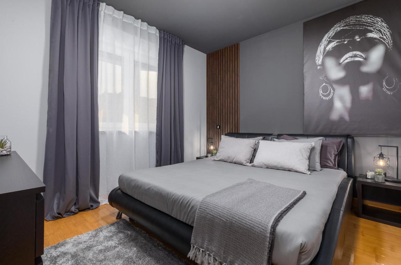 Lux Apartment Teo - New Pula Buitenkant foto