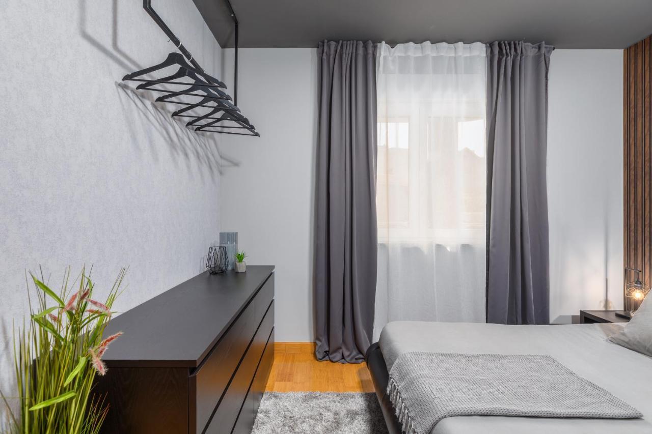 Lux Apartment Teo - New Pula Buitenkant foto