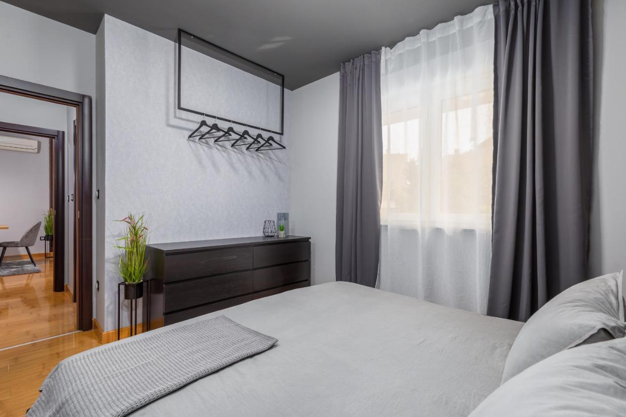 Lux Apartment Teo - New Pula Buitenkant foto